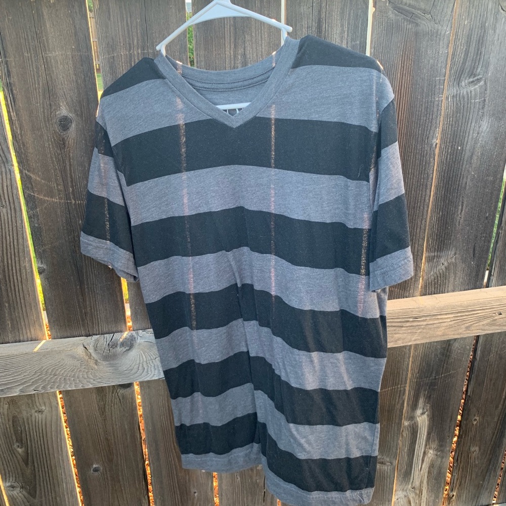 MENS OP T-SHIRT SIZE MEDIUM